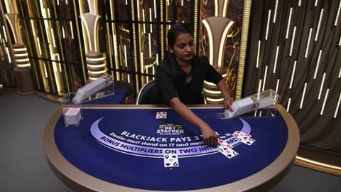 Play Classic Bet Stacker Blackjack 19 by Evolution