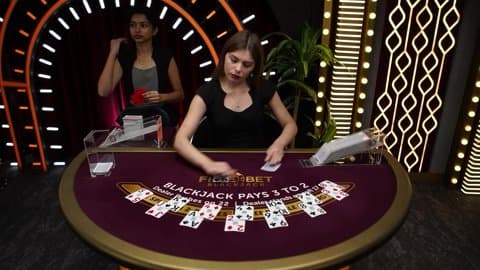 Play Free Bet Blackjack 3 by Evolution