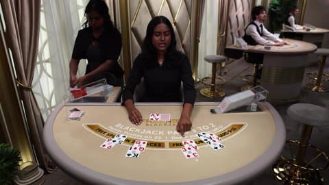 Play Free Bet Blackjack 9 by Evolution