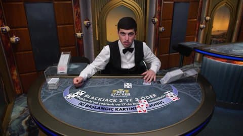 Play Klasik Bet Stacker Blackjack 1 by Evolution