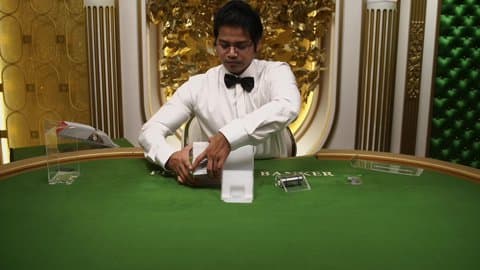 Play Salon Privé Baccarat B by Evolution
